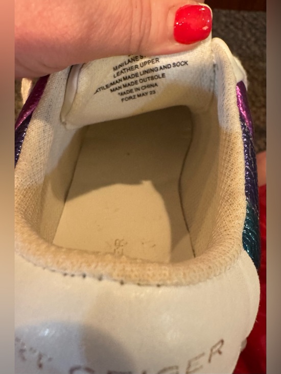 Kurt Geiger London—White/Rainbow Stripes Sneakers—Marked Sz 5–really a 6.5-7.5 - Picture 11 of 13